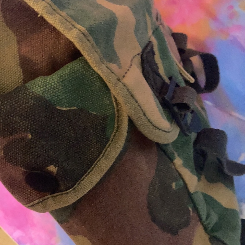 Camo Backpack - Picture 5 of 8